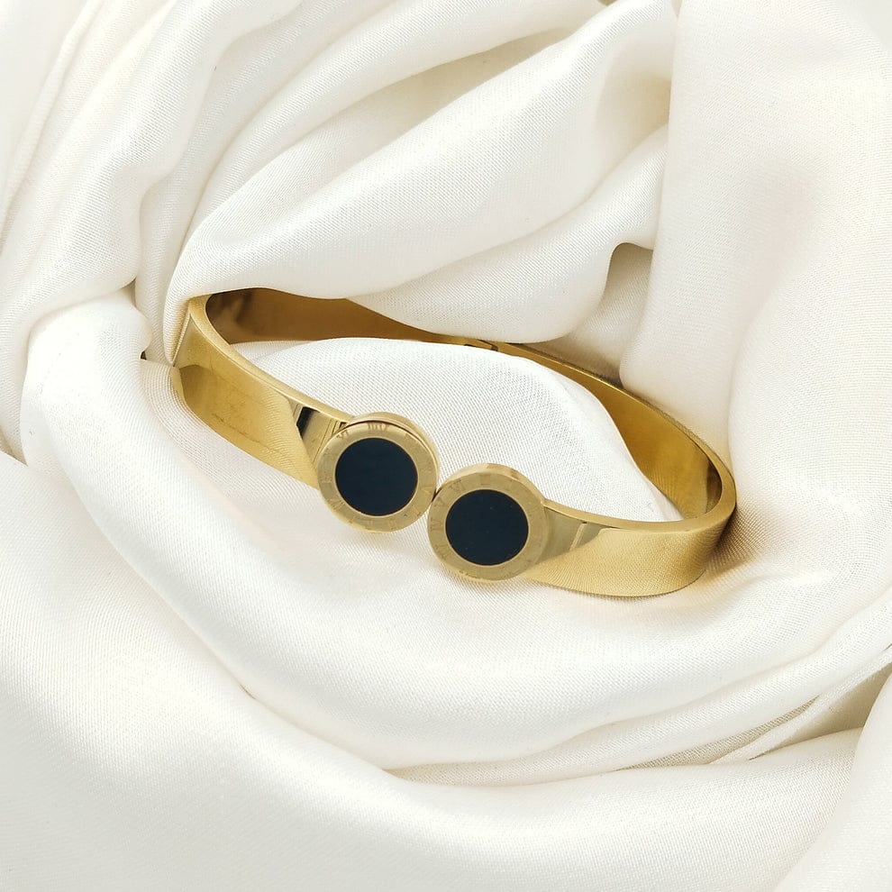 Black stone Roman counting bracelet